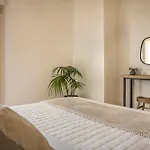 360ᵒ Luxury Residences * Khelmáta