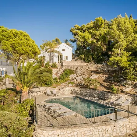 דירה 360ᵒ Luxury Residences *