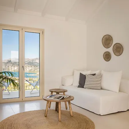 360ᵒ Luxury Residences *