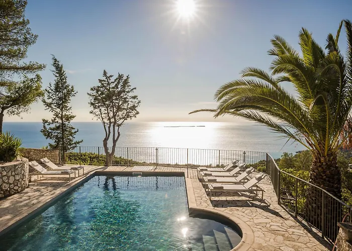360ᵒ Luxury Residences Appartamento