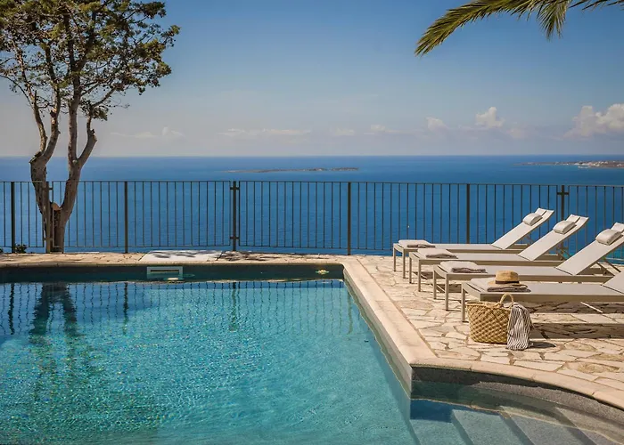 360ᵒ Luxury Residences